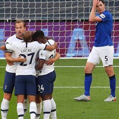 Una bendición en propia meta para un Mourinho bajo mínimos