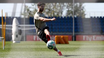 Marco Asensio: "La rodilla está respondiendo bien"