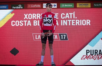 Chris Froome encima del pódium tras la finalización de la octava etapa de La Vuelta a España.