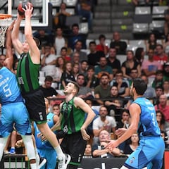 Prepelic lidera el primer triunfo de la Penya ante el Estudiantes