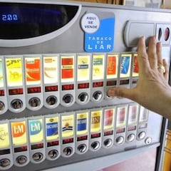 El motivo por el que cada vez hay menos máquinas de tabaco en los bares