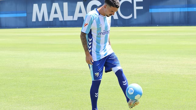 Joaquín Muñoz regresa a Huesca, donde debutó... contra el Málaga