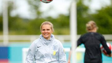 Sarina Wiegman en un entrenamiento.