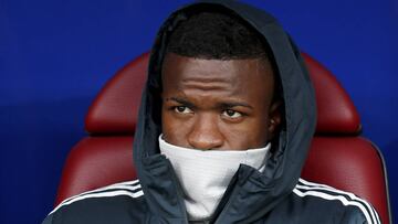 Vinicius no se entrenó por gripe pero podría viajar a Sevilla