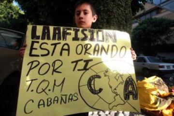 El apoyo y cariño de los niños para Cabañas