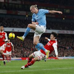 Manchester City vs Arsenal: ¿Quién ganará la Premier League según las apuestas?