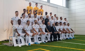 La plantilla del Real Madrid al completo posando para la foto oficial de la temporada 2019/20.