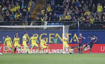 Villarreal-Barcelona (4-4).
El equipo blaugrana se puso 0-2 y desapareció del campo ante un Villarreal desatado, llegó a perder 4-2 y empató en el descuento.