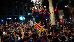 Las imágenes de la celebración de los aficionados del Barcelona en la Fuente de Canaletas