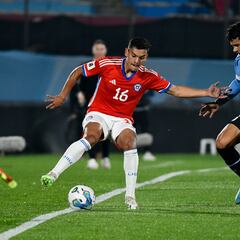 Oficial: un chileno se despide de su club en Europa y este sería su nuevo destino