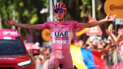 Pogacar celebra su sexta victoria en el Giro en Bassano del Grappa.