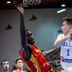 Garuba y Aldama arrasan a Grecia y España jugará por el oro