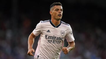 Granit Xhaka es investigado por apuestas ilegales tras haber recibido una tarjeta amarilla en la Premier League 2021/22 en el partido ante Leeds United.