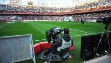 Sanción al Sevilla de 75.000 euros por cánticos ofensivos