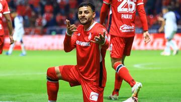 Alexis Vega celebrates his goal 4-0 of Toluca during the 9th round match between Toluca and Queretaro as part of the Liga BBVA MX, Torneo Clausura 2025 at Nemesio Diez Stadium, on February 26, 2025 in Toluca, Mexico.