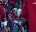 Los jugadores del Betis ayudaron a evacuar heridos en El Sadar