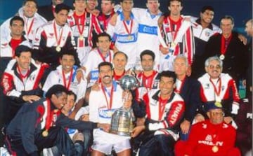 26 de mayo de 1993. Sao Paulo se consagra campe&oacute;n de la Copa Libertadores, pese a perder 2-0 frente a la UC. Fue 5-1 en la ida.