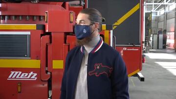 La visita de Sergio Ramos a las Fuerzas Armadas para agradecer su labor