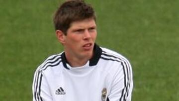 El holandés alabó el trabajo de Juande: "Estamos jugando muy bien. Pienso que Juande tácticamente es muy bueno. Pone a los jugadores donde tienen que estar y donde mejor juega".