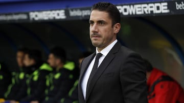 Julio Velázquez durante un partido.