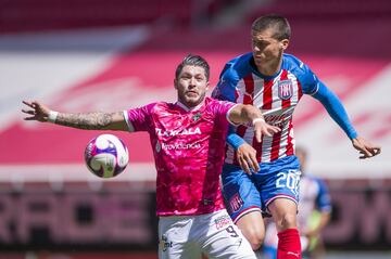 En agosto de 2014, Atlético de Madrid fichó a Diego Gama, un joven formado en las fuerzas básicas de los Diablos Rojos de Toluca. El delantero permaneció en las filas del Juvenil A hasta junio de 2015 y regresó a México. Tras tener pocas oportunidades con los escarlatas, jugó con Potros UAEM en el Ascenso y después tuvo actividad en la Liga Premier con Reboceros La Piedad, Real Zamora y Tlaxcala FC. Actualmente tiene 24 años y juega con los Coyotes de Tlaxcala de la Liga de Expansión. 