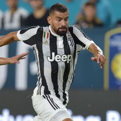 Valencia y Galatasaray luchan por el fichaje de Tomás Rincón