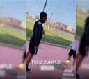 La broma total a Falcao de sus compañeros por su cumpleaños