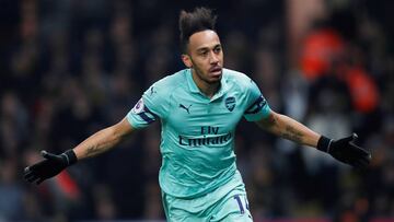 Aubameyang celebra el gol del Arsenal ante el Watford.