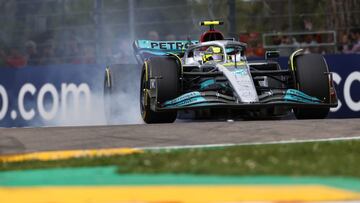 Hamilton durante la carrera del GP de Emilia Roma&ntilde;a de F1.