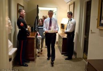 ? Official White House Photo by Pete Souza
https://www.flickr.com/photos/whitehouse/