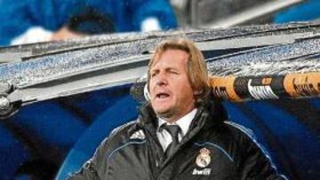 <b>ESTE CUENTO SE ACABÓ. </b>Ante el Sevilla, Schuster dirigió su último partido como técnico blanco.