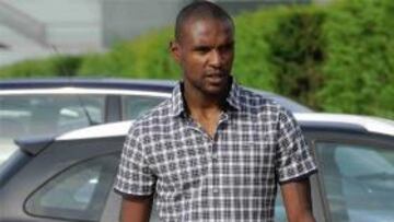 La mujer de Abidal: "Por el momento todo está bien"