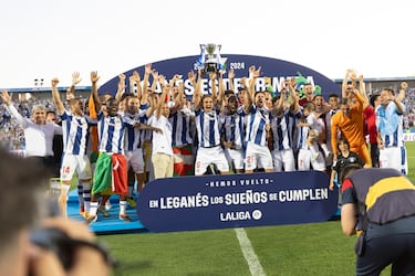 Los jugadores del Leganés celebran su ascenso a Primera División.