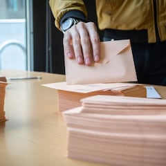 ¿Cuántos votos vale un escaño electoral en Castilla y León y cuántos se necesitan para ganarlo?