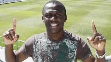 <b>PROTAGONISTA. </b>Koné revivió con AS la celebración de su gol.