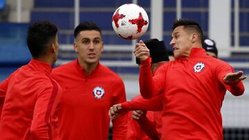 Alexis S&aacute;nchez y Pedro Pablo Hern&aacute;ndez ir&aacute;n desde la partida ante Alemania.