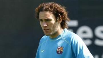 Milito ya toca balón al margen del grupo