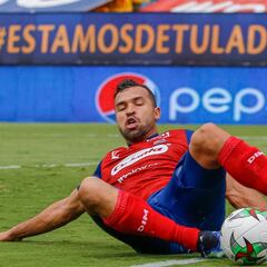 Andrés Cadavid, firme con Bolillo: Renueva con Medellín