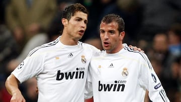 Van der Vaart jokingly commented on his experiences with the Portuguese star and was very focused on his body and attitude.