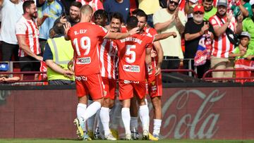 Aprobados y suspensos del Almería: Vinicius, De la Hoz y Eguaras se estrenan como goleadores en Primera