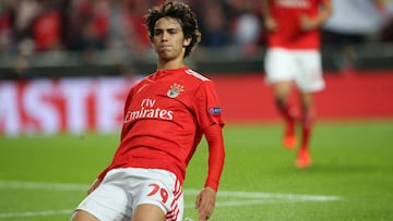 João Félix celebra uno de sus goles en la victoria del Benfica ante el Eintracht Frankfurt.