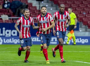 Suárez celebrates after scoring against Celta