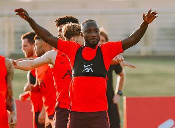 Luis Díaz volvió a entrenamientos en Liverpool. El colombiano hizo parte de la primera práctica del equipo de Jürgen Klopp en Dubái.