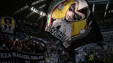 Juventus fans display a giant tifo prior to the Women's Serie A football match Juventus vs Fiorentina on March 24, 2019 at the Juventus stadium in Turin