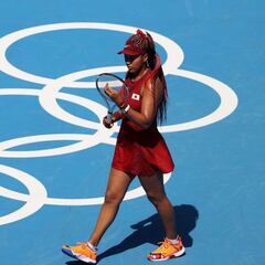 How many titles and Grand Slams has Naomi Osaka won?