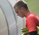 Cillessen sufre un esguince de tobillo entrenando con Holanda