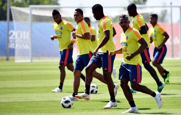 Tras la victoria ante Senegal y la clasificación a octavos de final del Mundial, Colombia vuelve a su campamento y prepara el próximo partido, contra Inglaterra el martes en Moscú.