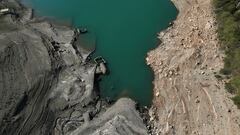 Un pueblo hundido bajo el agua en Grecia sale a la luz