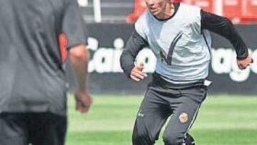 <b>INCÓGNITA. </b>Tobias Grahn, en un entrenamiento reciente del Nàstic en ele Nou Estadi.
