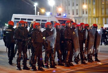 Russian hooligans cause havoc in Bilbao